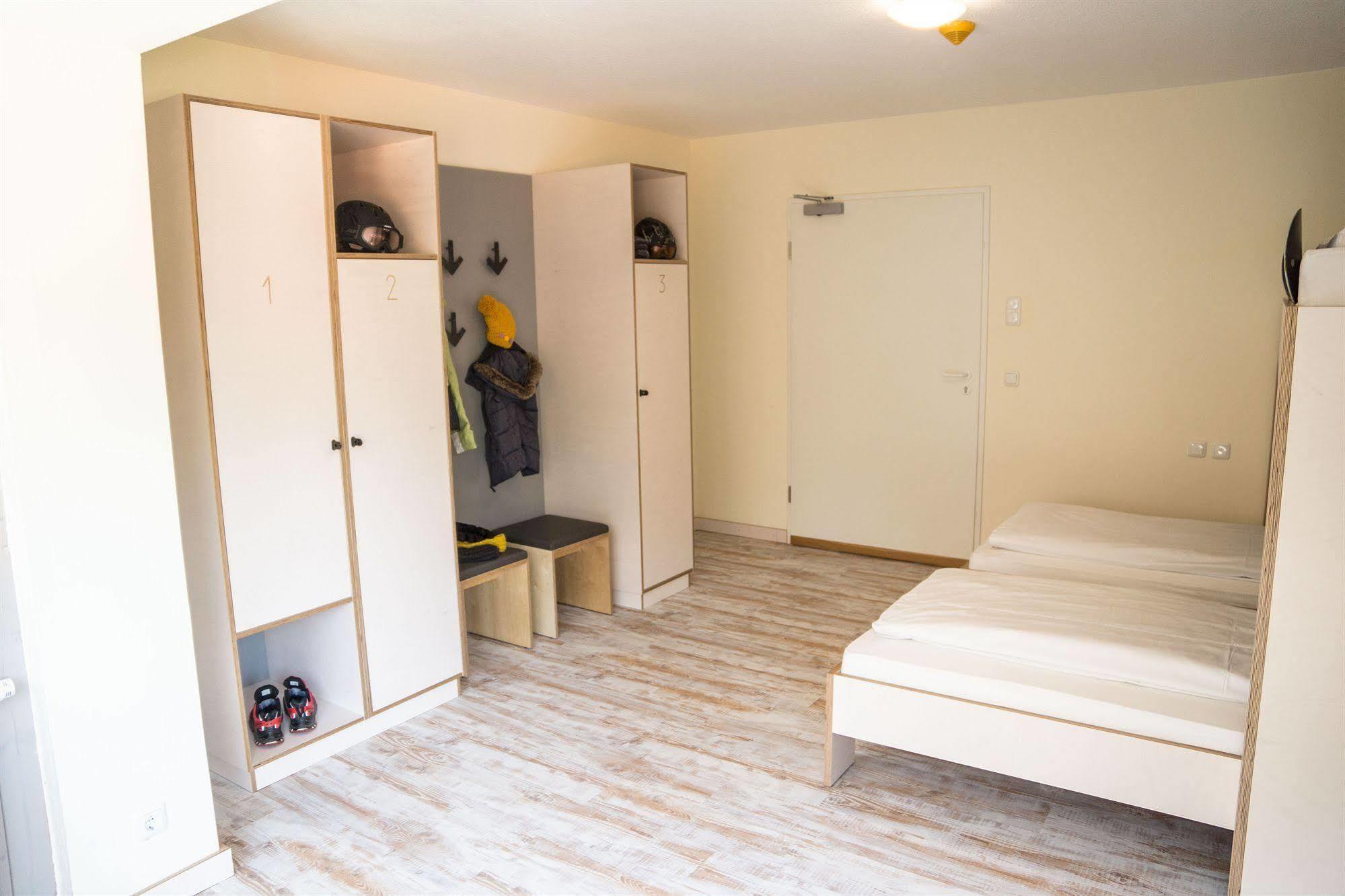 Oberstdorf Hostel Extérieur photo